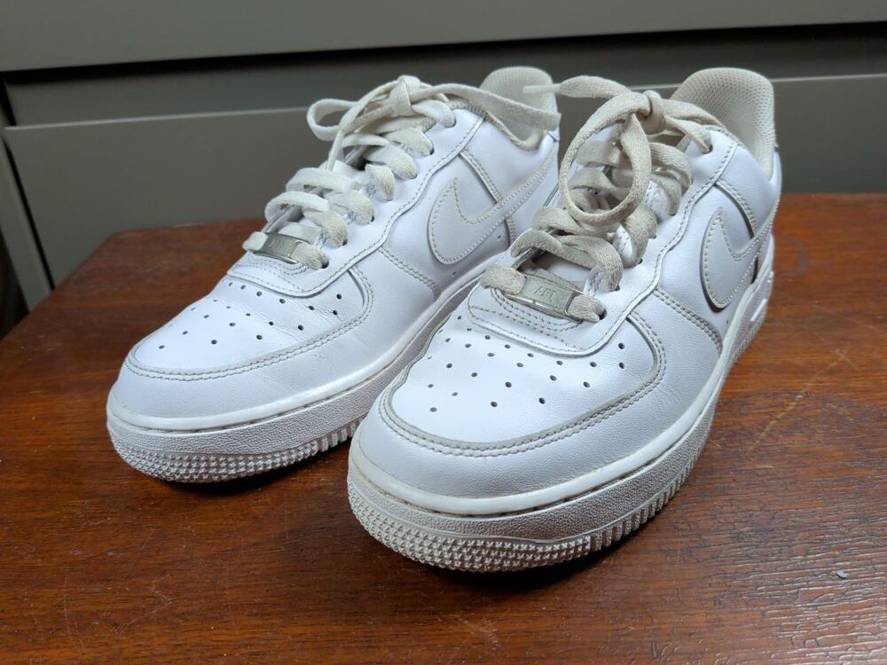 Nike Air Force 1 '07 Low White Leather Sneakers DD8959-100 Men's Size 8.5 EU 40
